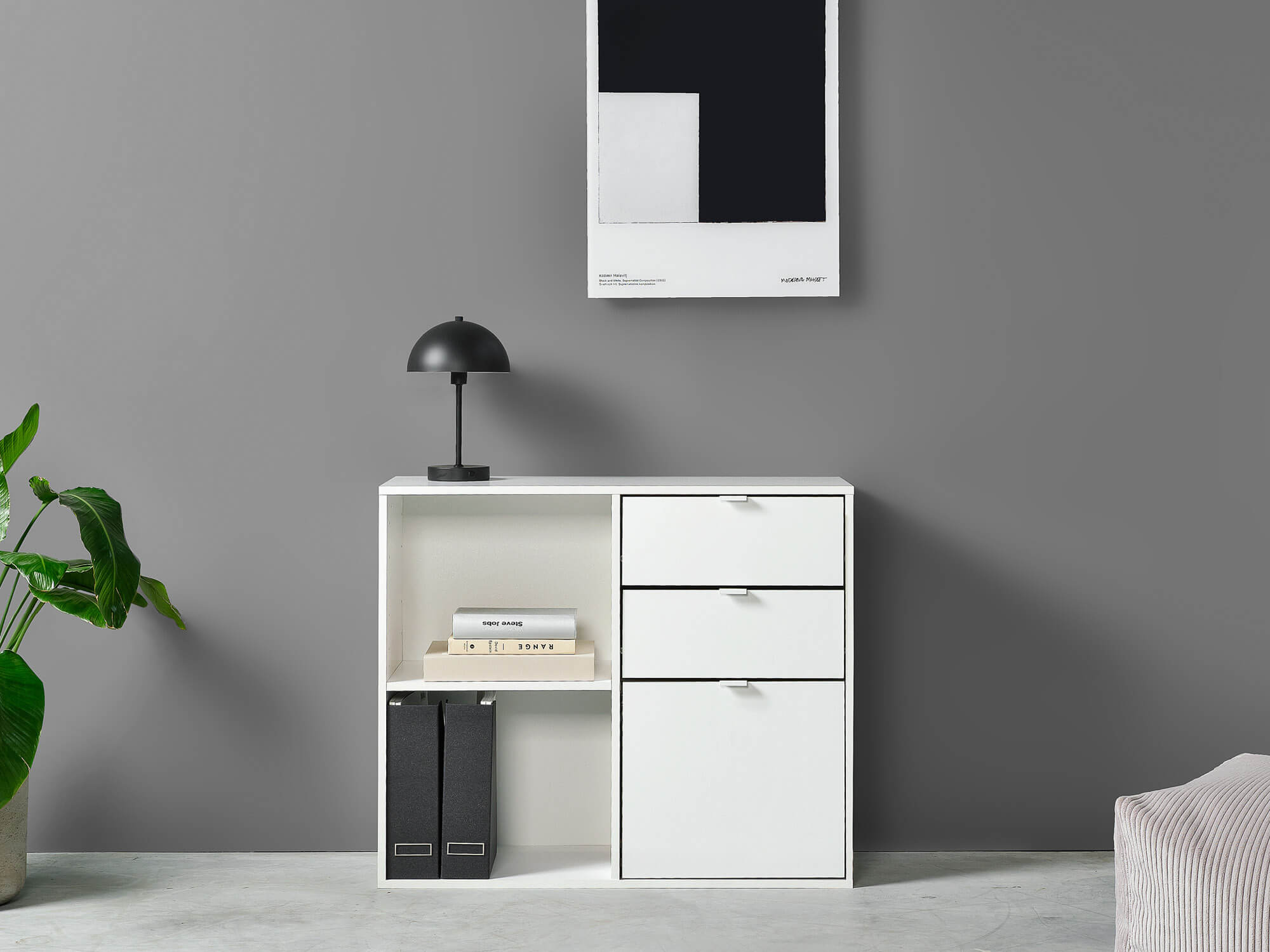 Aktenregal mit Schubladen, offenen und geschlossenen Fächern